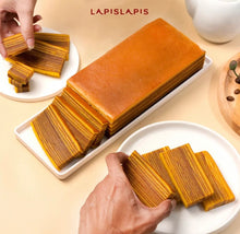 Load image into Gallery viewer, Kue Lapis Lapis Half size